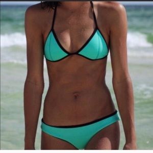 Triangl Bikini Top Aqua Blue